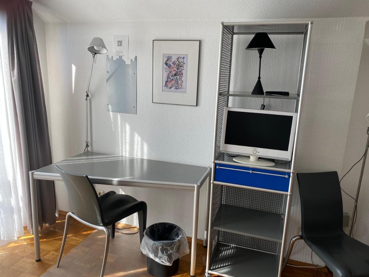 Apartmenthaus Zentrum Komfort Apartments mit Miniküchen verschiedener Größen Kassel Exterior foto