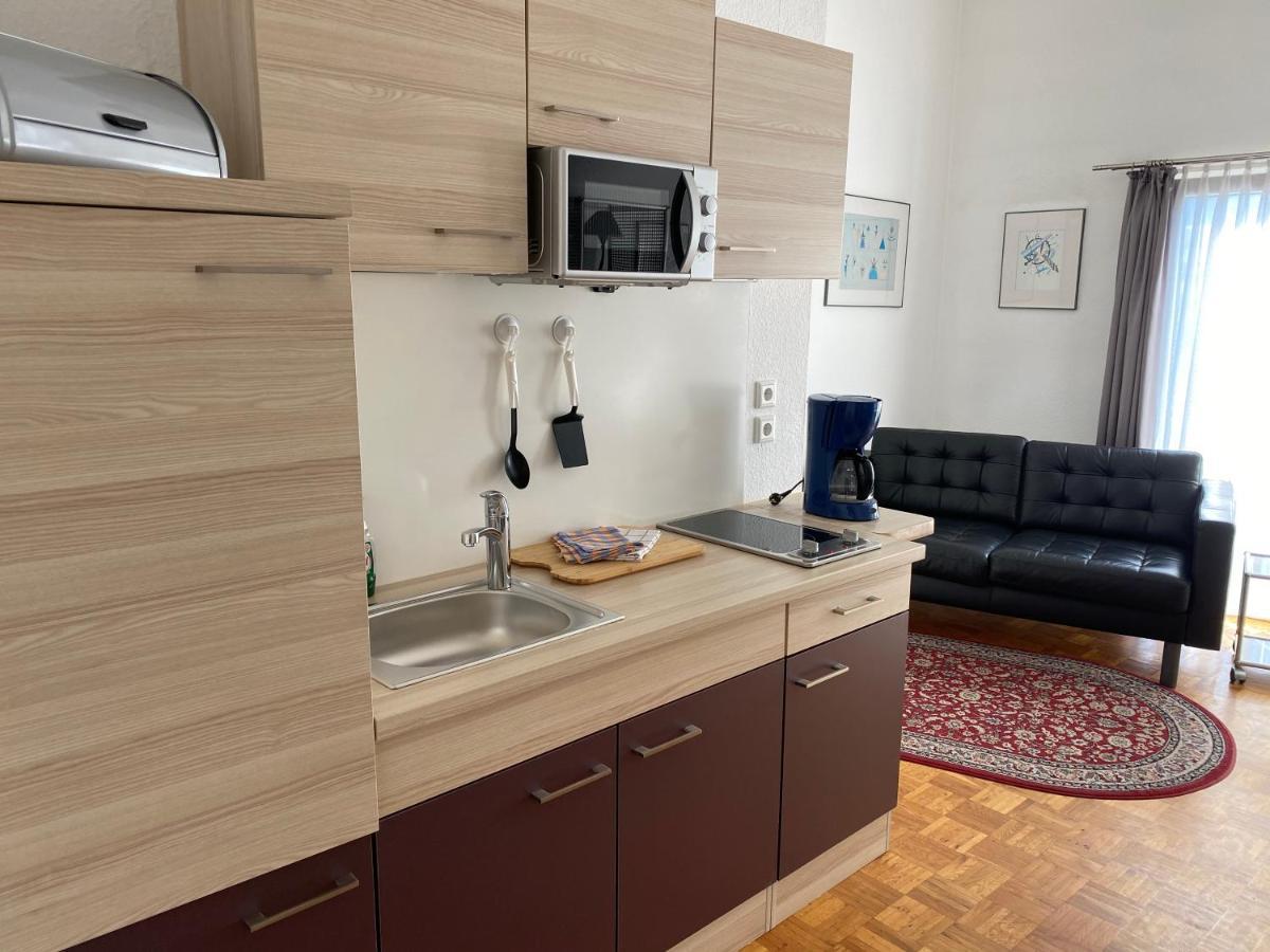 Apartmenthaus Zentrum Komfort Apartments mit Miniküchen verschiedener Größen Kassel Exterior foto