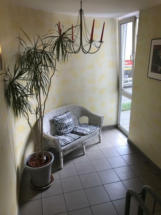Apartmenthaus Zentrum Komfort Apartments mit Miniküchen verschiedener Größen Kassel Exterior foto